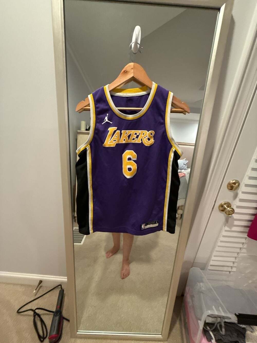 Nike Jordan Los Angeles Lakers LeBron James 6 Swingman Jersey Youth Large
